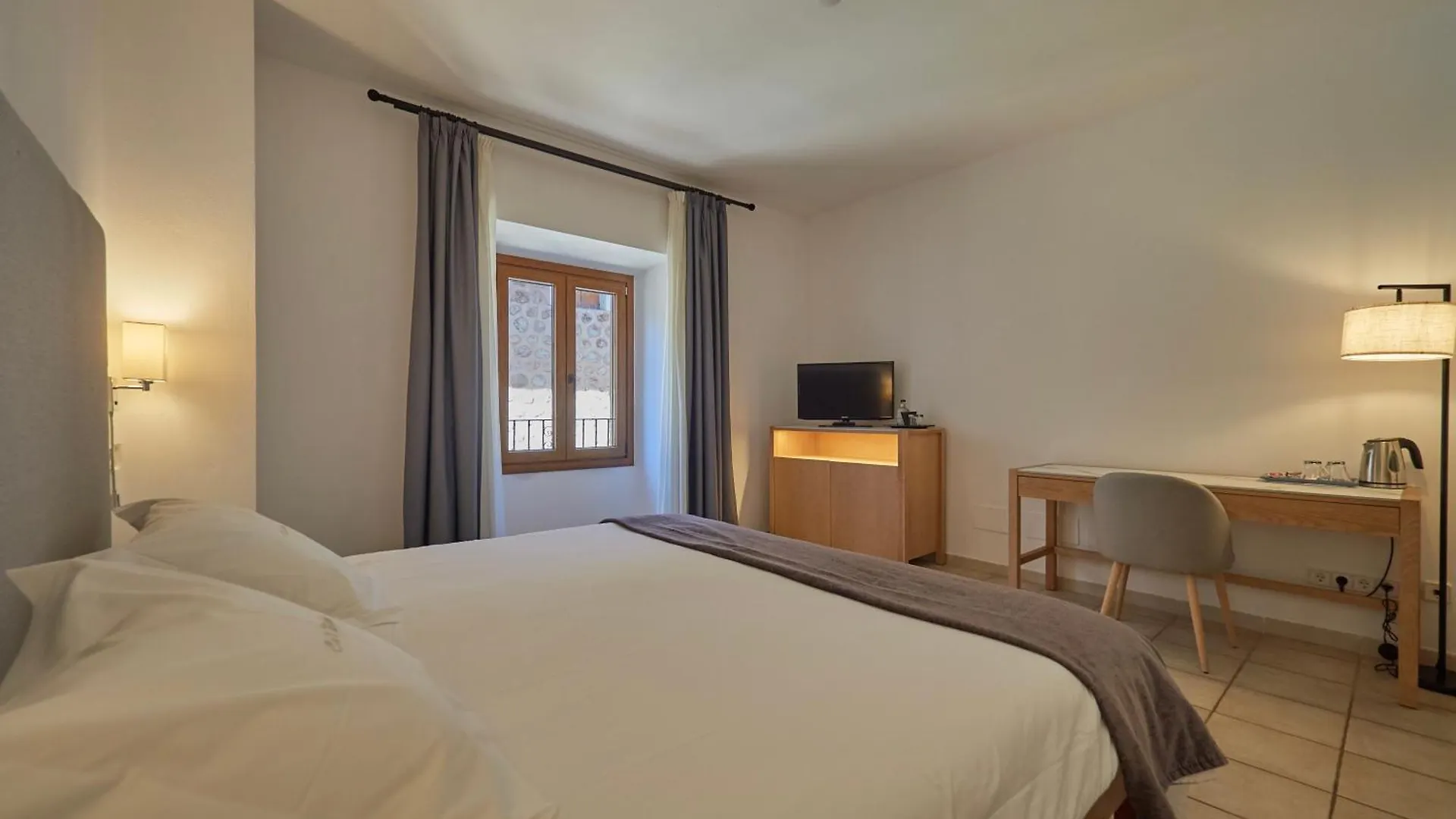 Hotel Ca'L Bisbe Soller 4*,  Spain
